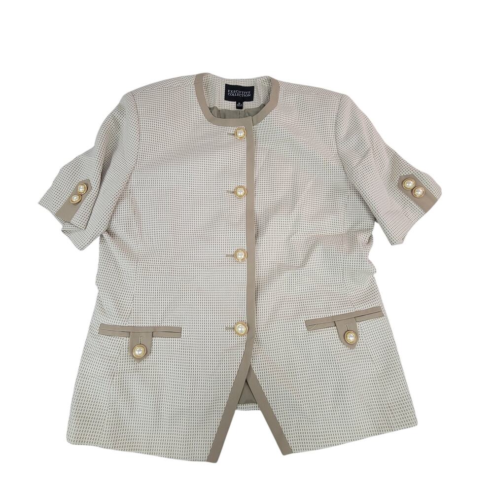 Executive Collection Size 18 Tan Button up Blazer